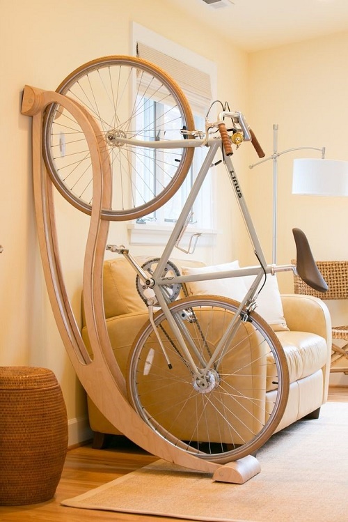 Крепление велосипеда на стене квартиры, балкона или гаража своими руками