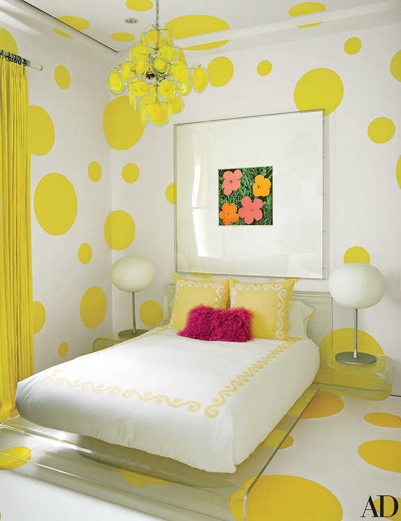 Желтая спальня в доме Хилфигера в Маями 